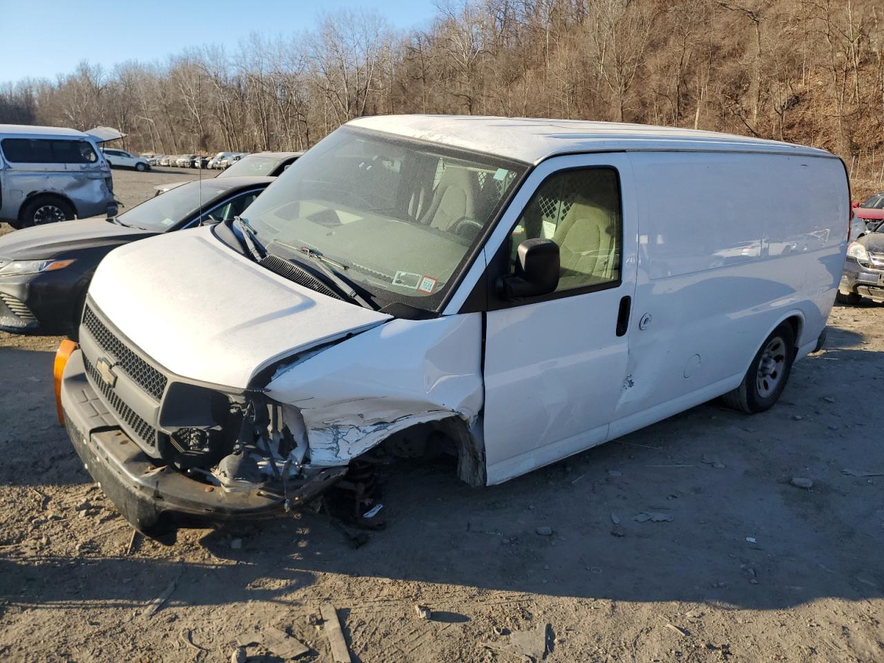 2009 Chevrolet Express - Image 1