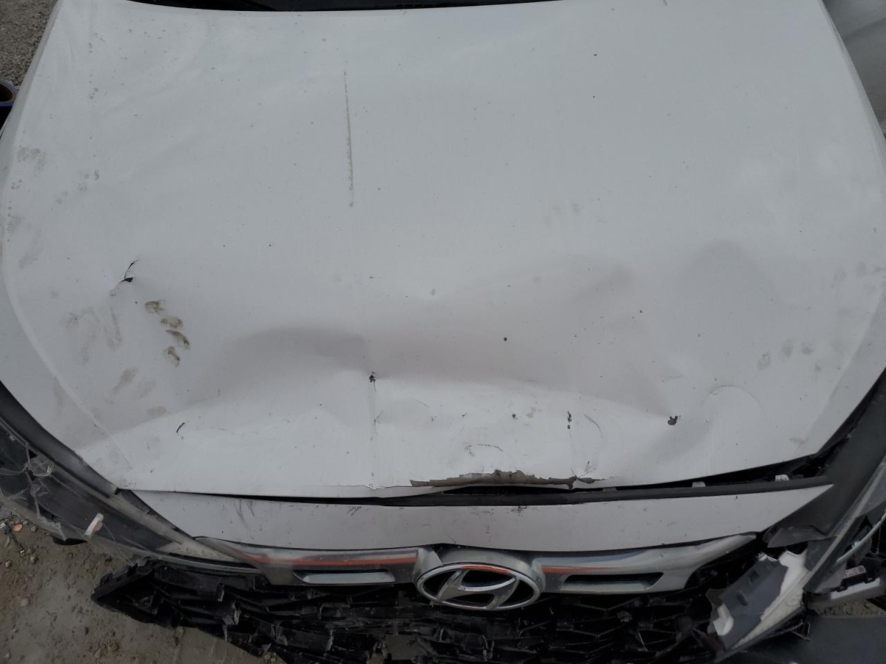 2020 Hyundai Elantra - Image 11