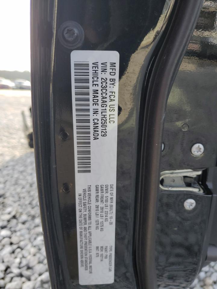 2020 Chrysler 300 - Image 12