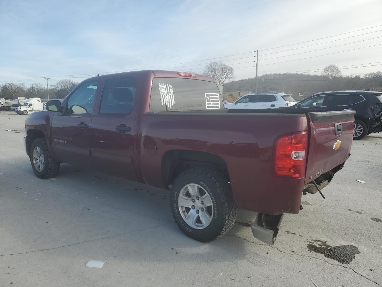 2013 Chevrolet Silverado - Image 2