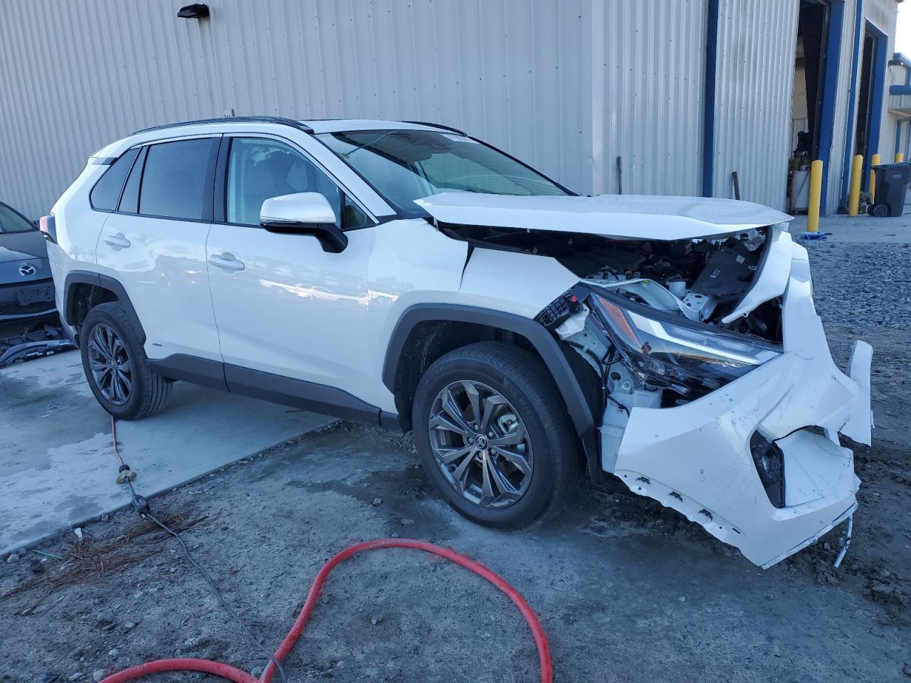 2024 Toyota RAV 4 - Image 4