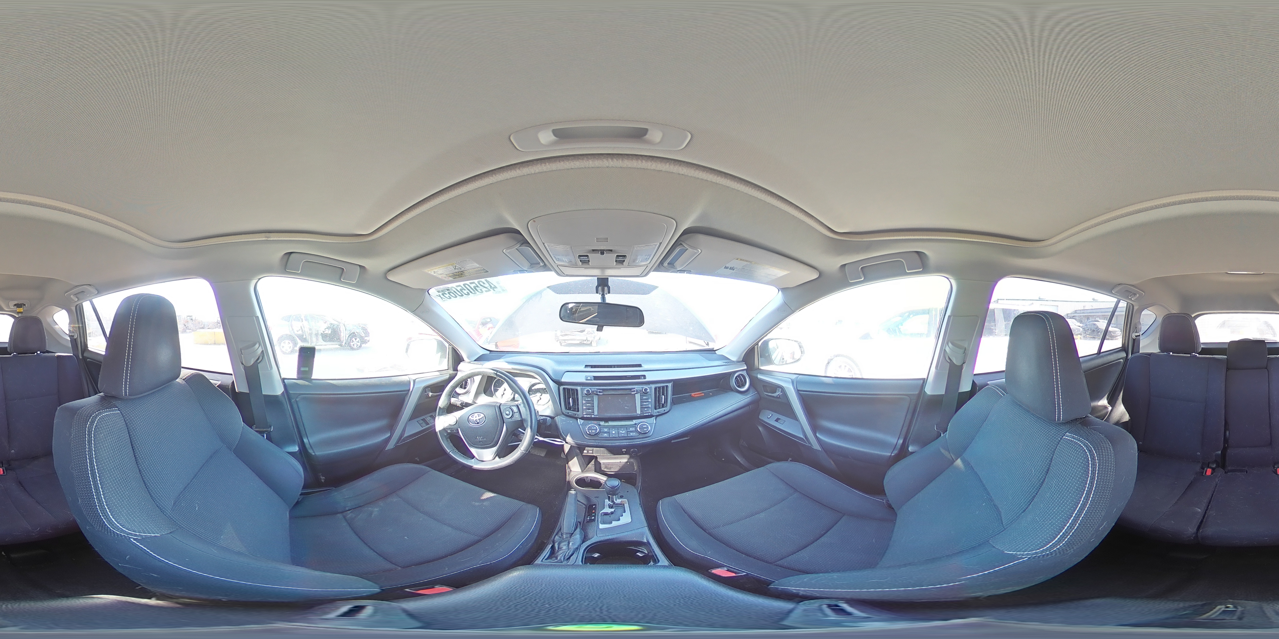 2016 Toyota RAV 4 - Image 14