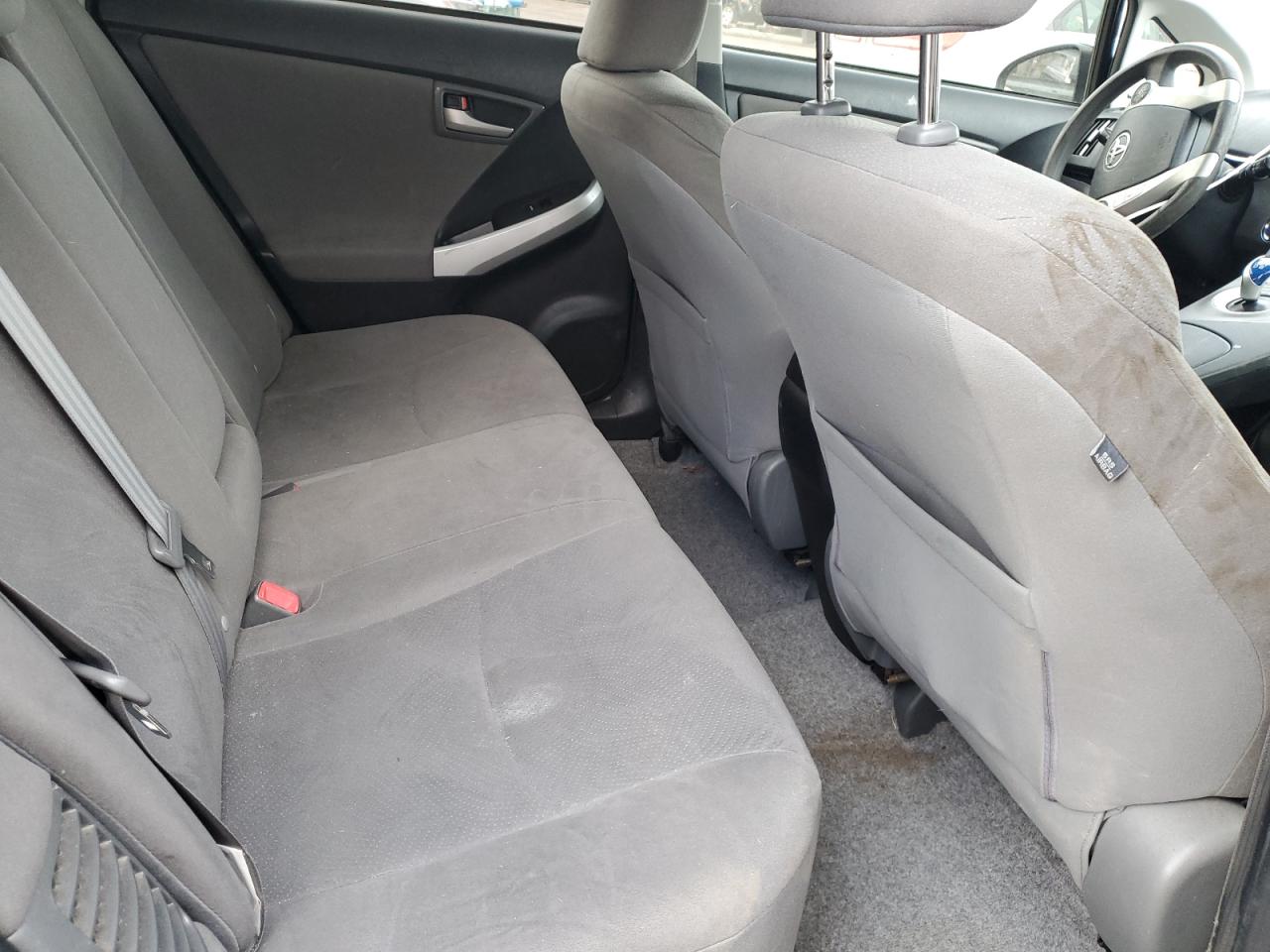 2013 Toyota Prius - Image 10