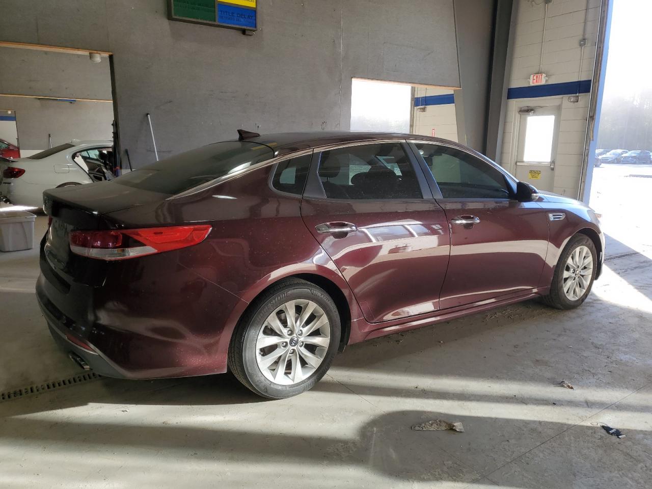 2016 Kia Optima - Image 3