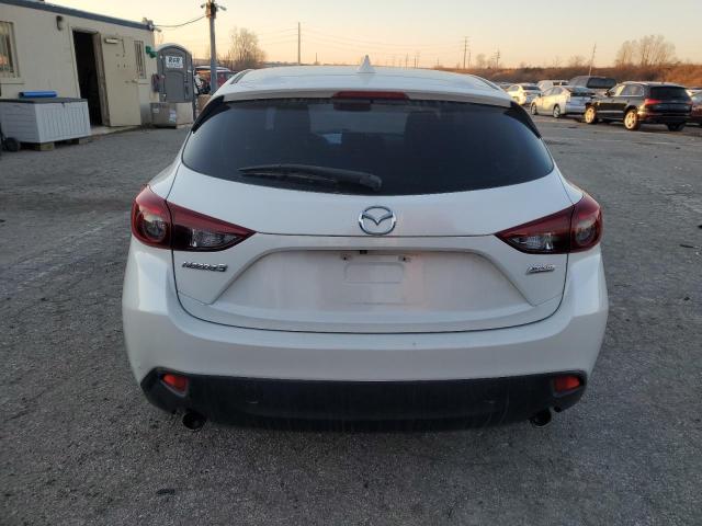 Hatchbacks MAZDA 3 2016 White