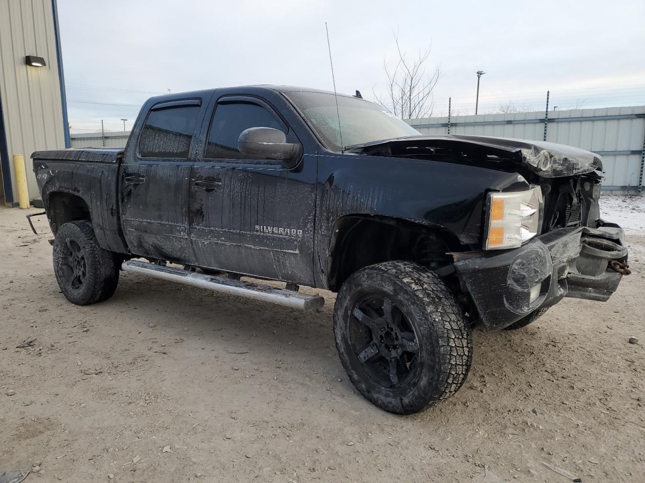 2011 Chevrolet Silverado - Image 4