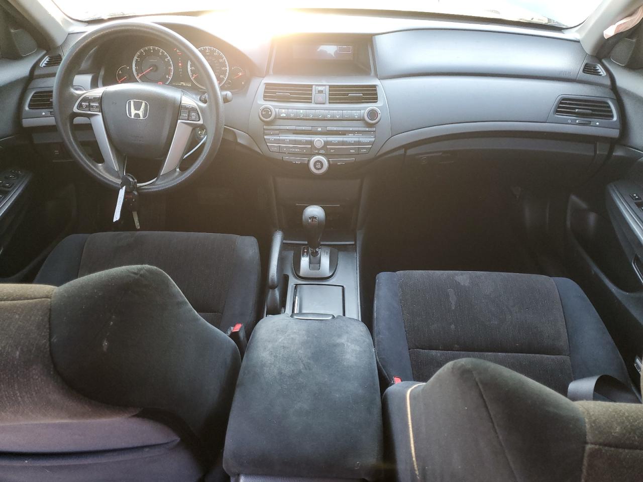 2009 Honda Accord - Image 8