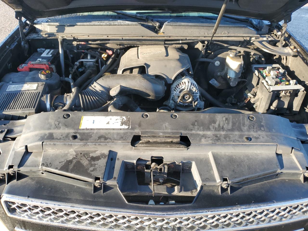 2007 Chevrolet Suburban - Image 13