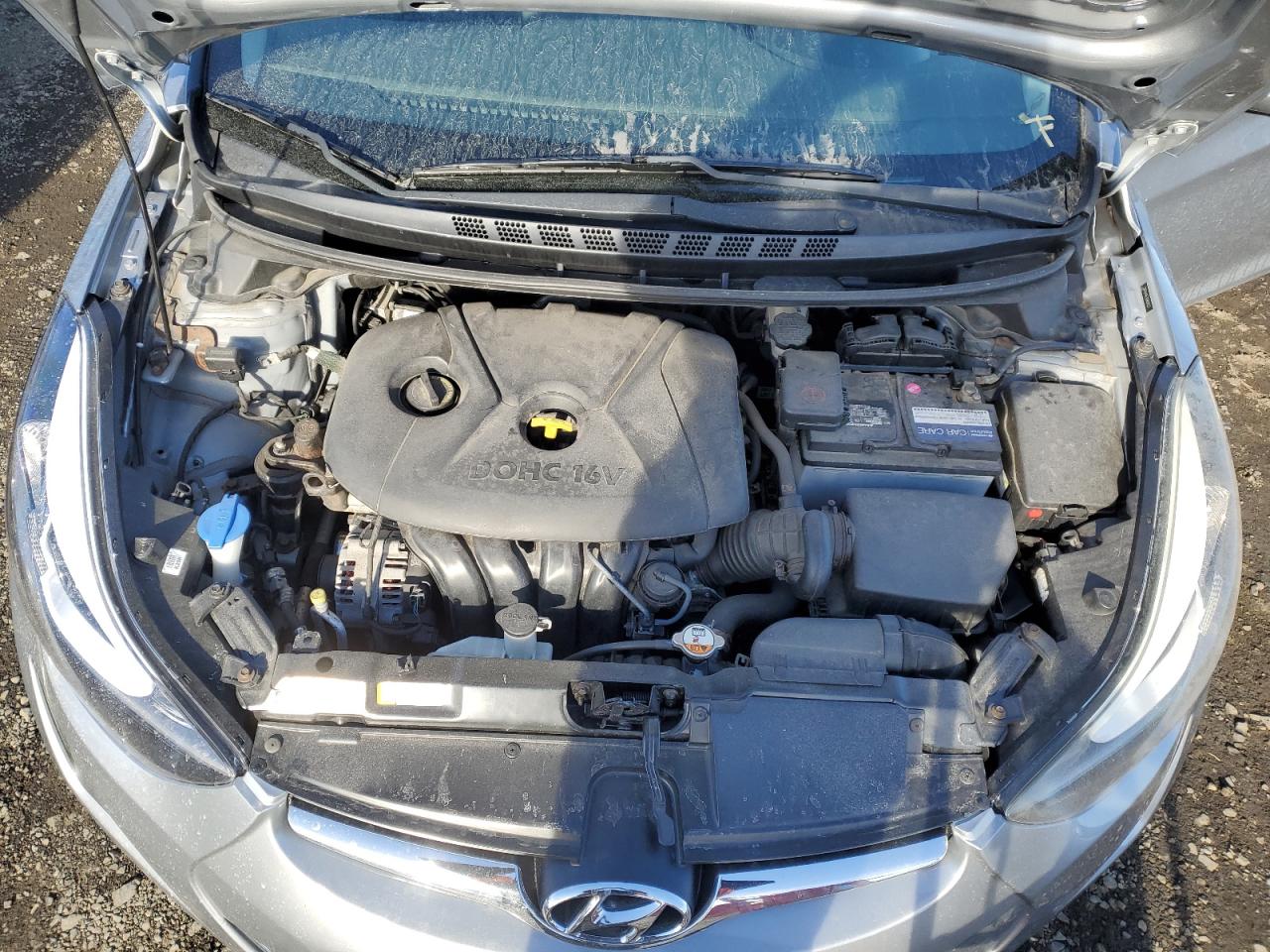 2016 Hyundai Elantra - Image 11