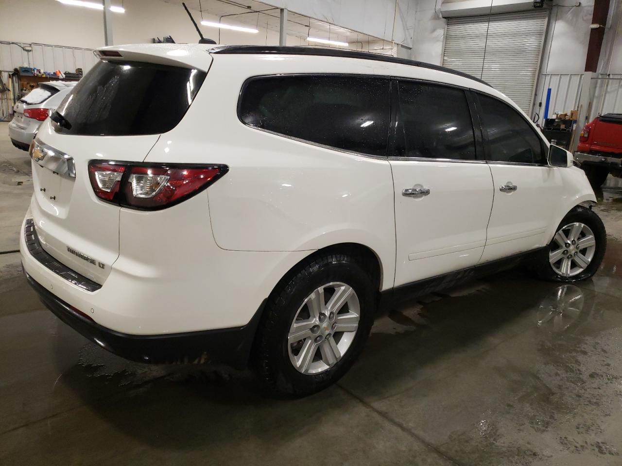 2013 Chevrolet Traverse - Image 3