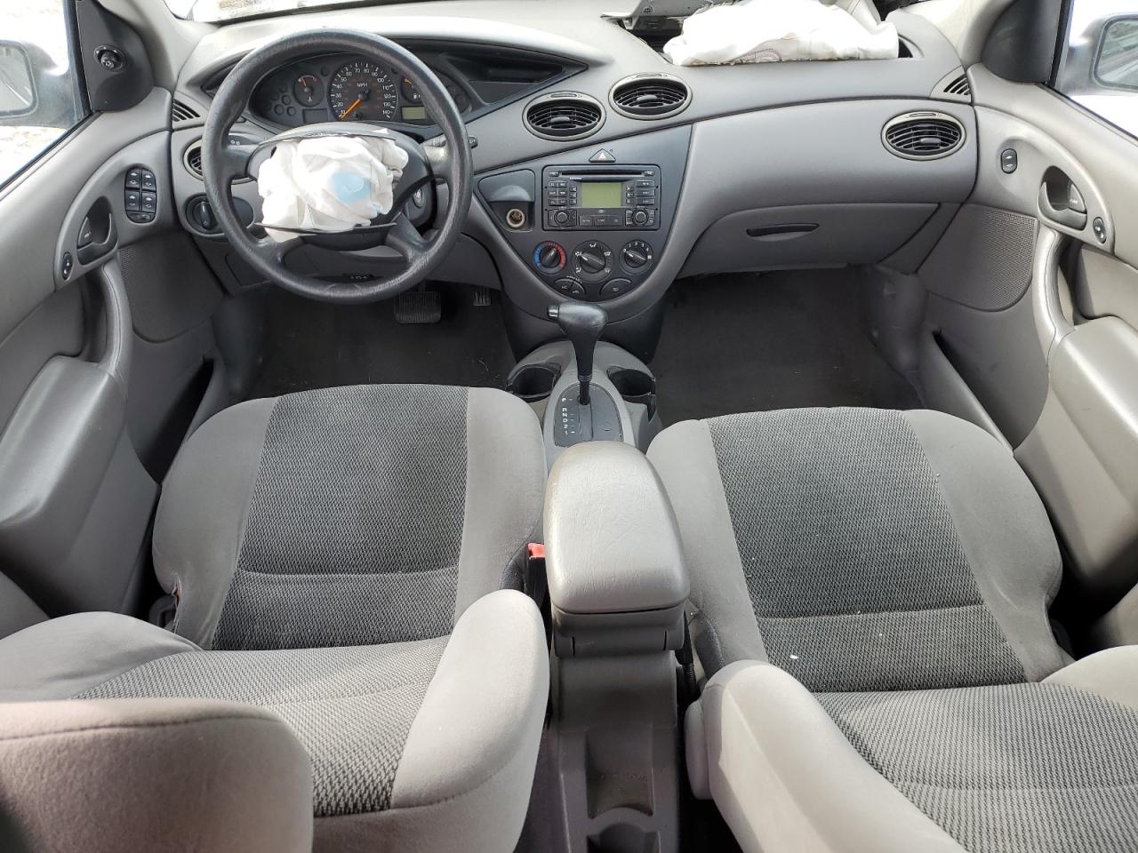 2003 Ford Focus - Image 8