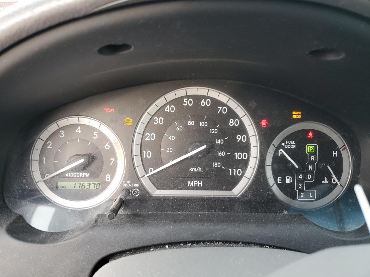 2004 Toyota Sienna - Image 9
