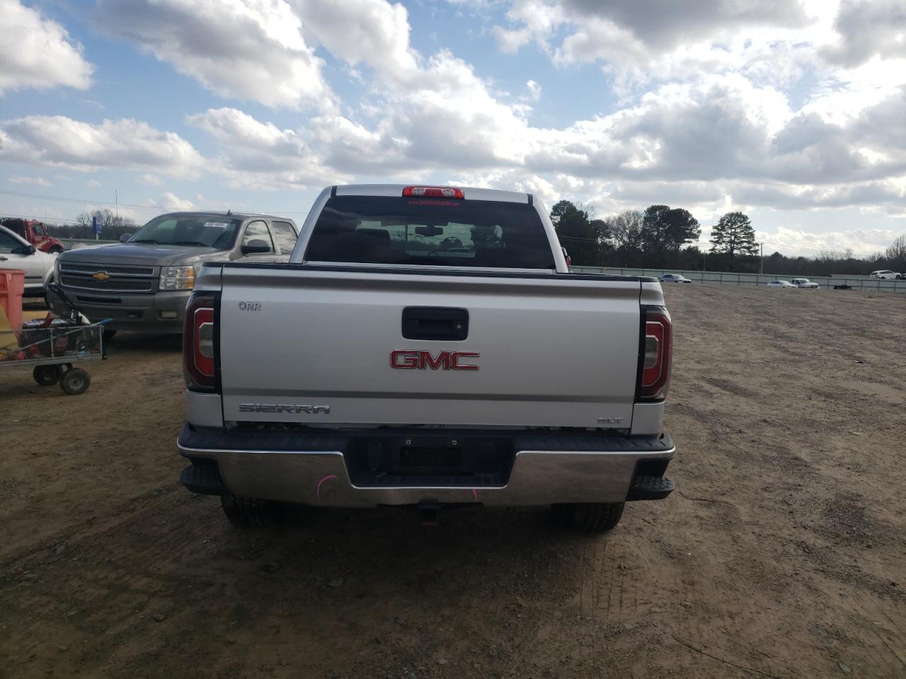 2017 GMC Sierra - Image 6