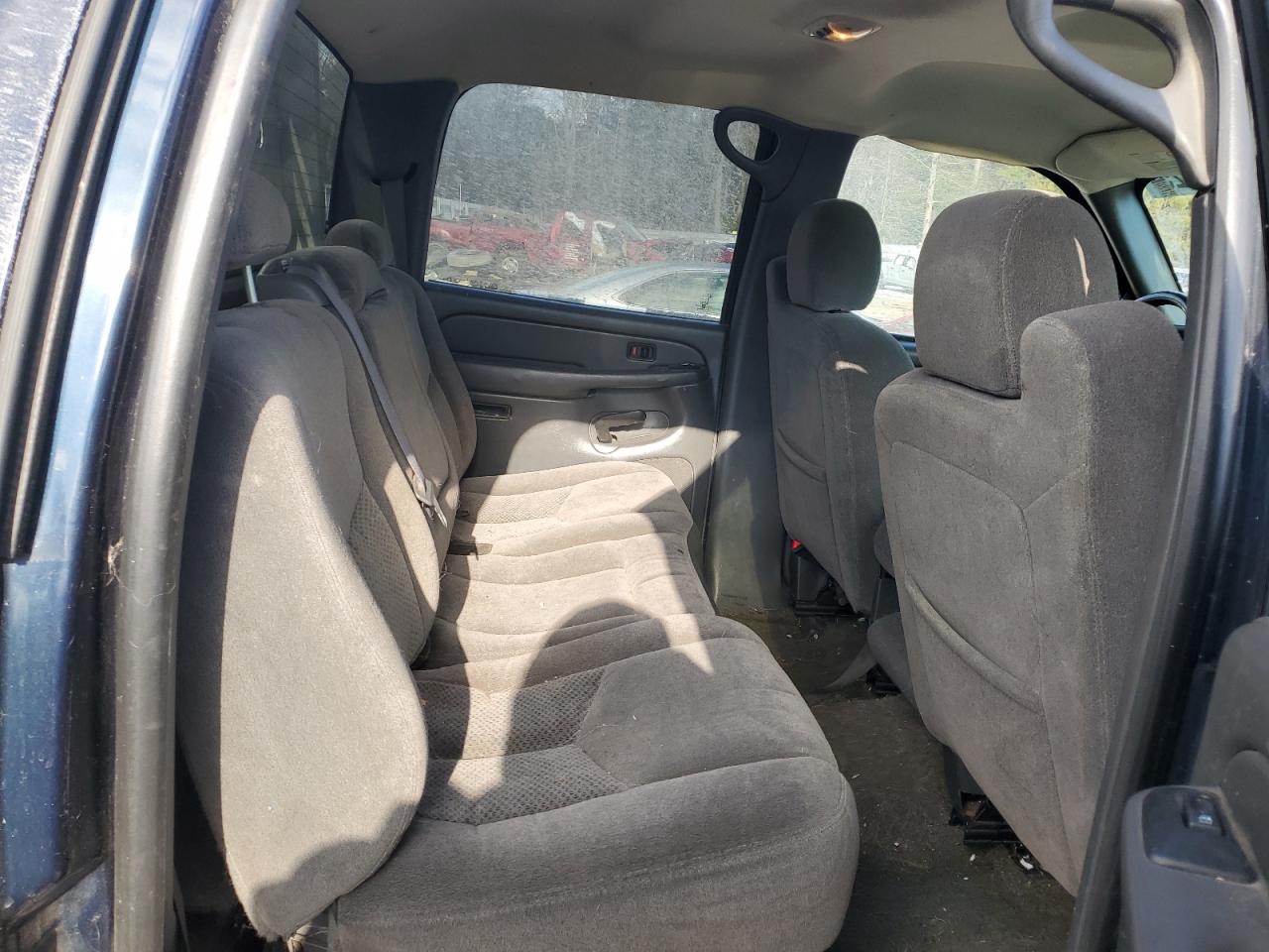 2006 Chevrolet Silverado - Image 10