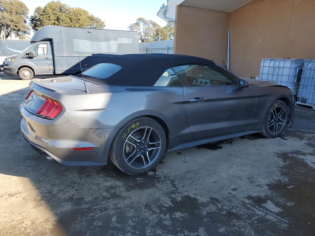 2022 Ford Mustang - Image 3