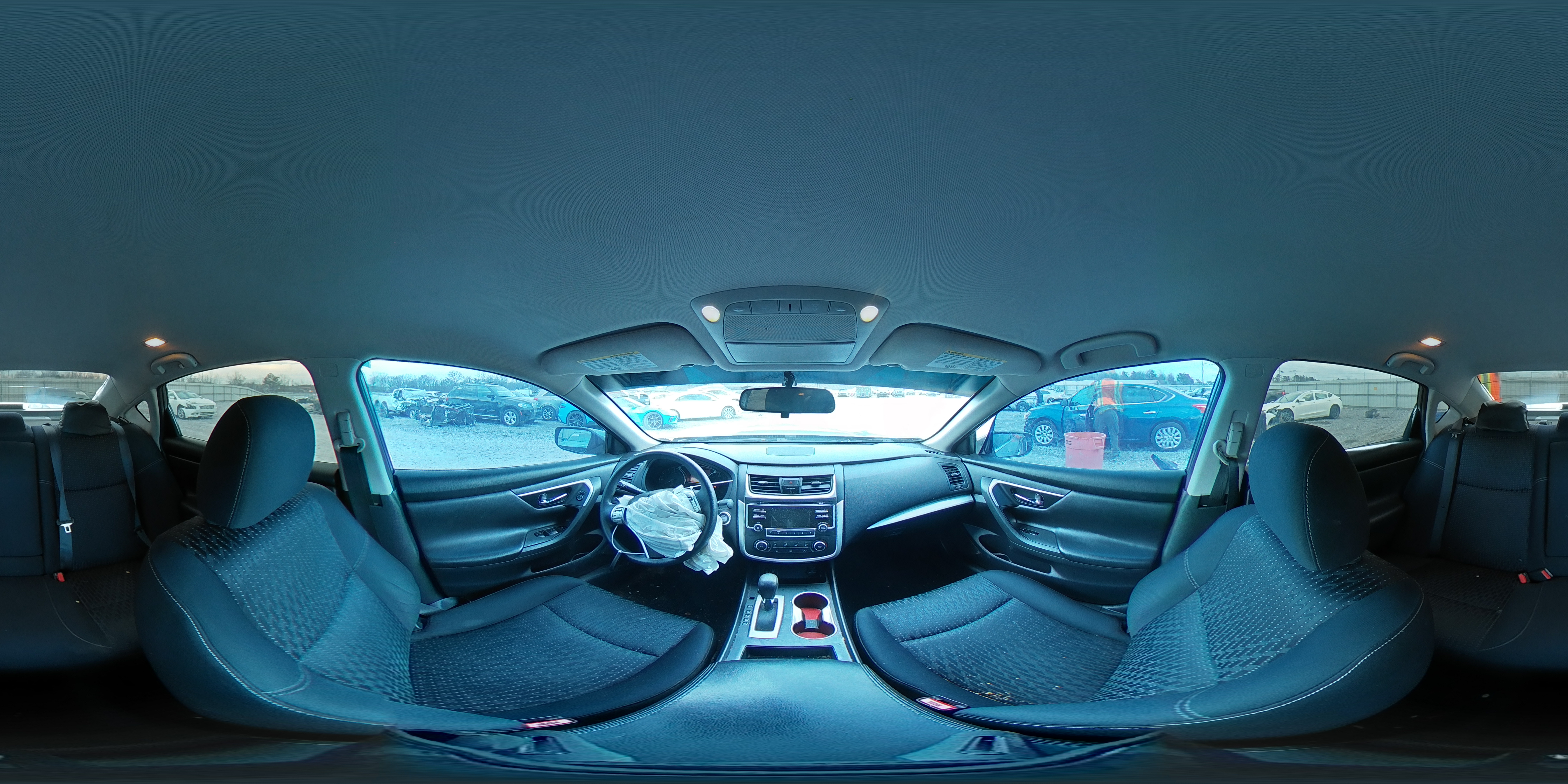 2016 Nissan Altima - Image 13