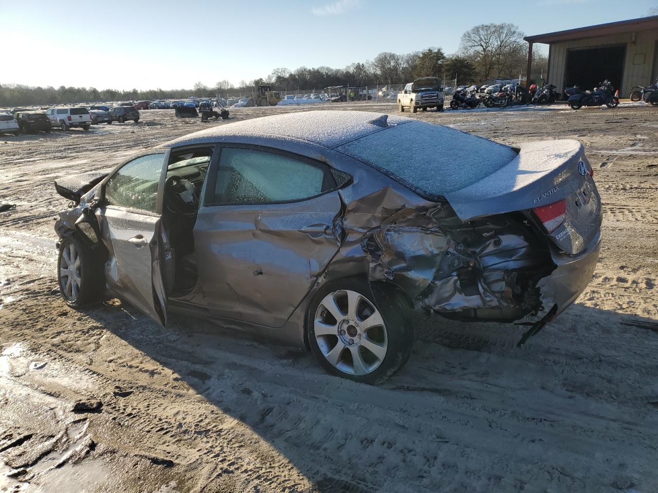 2013 Hyundai Elantra - Image 2