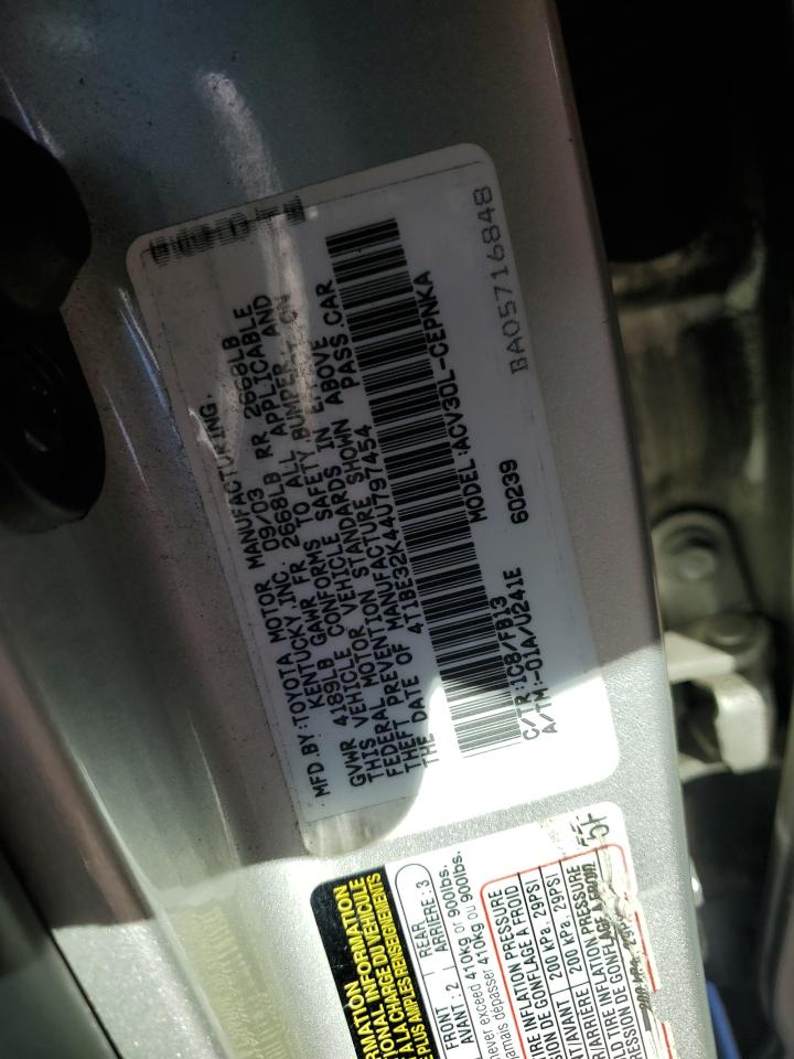 2004 Toyota Camry - Image 12