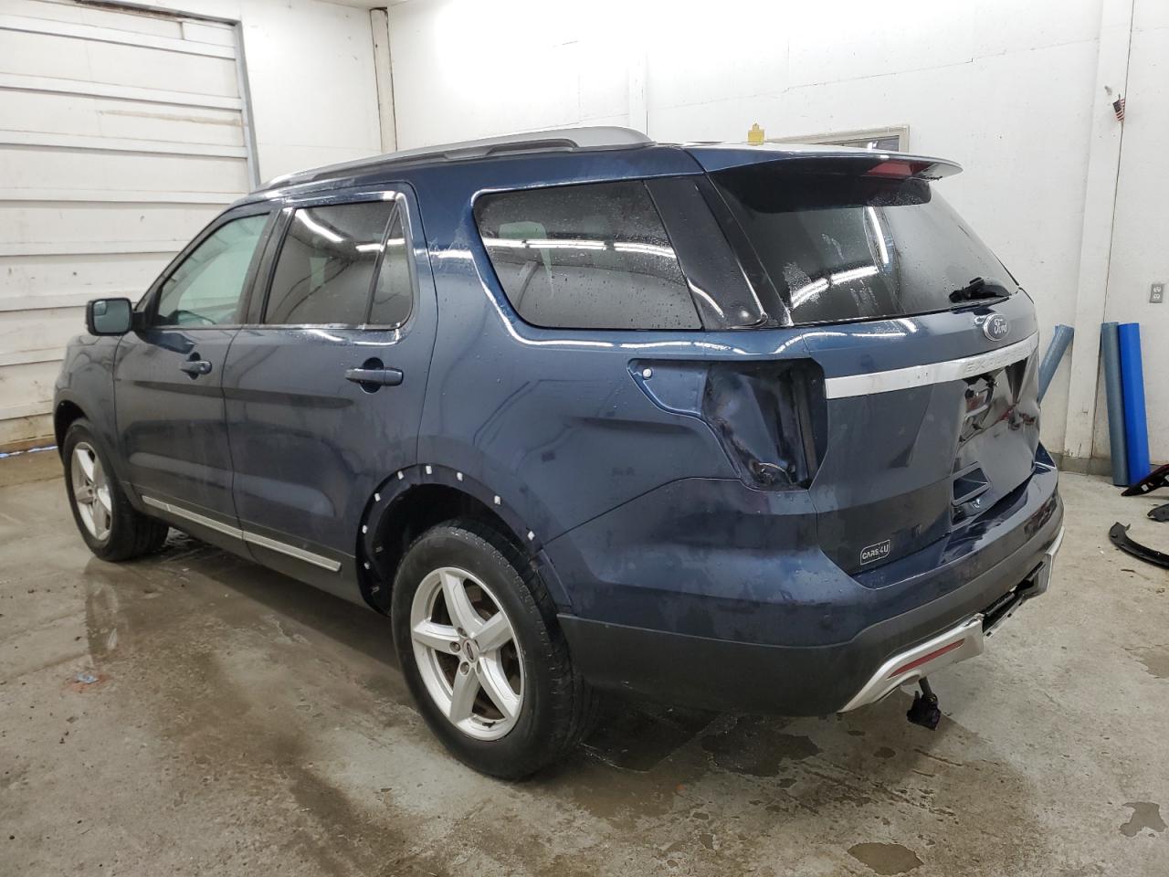 2017 Ford Explorer - Image 2