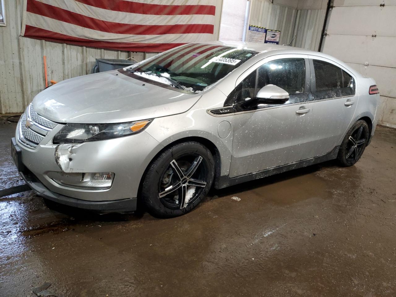 2014 Chevrolet Volt - Image 1