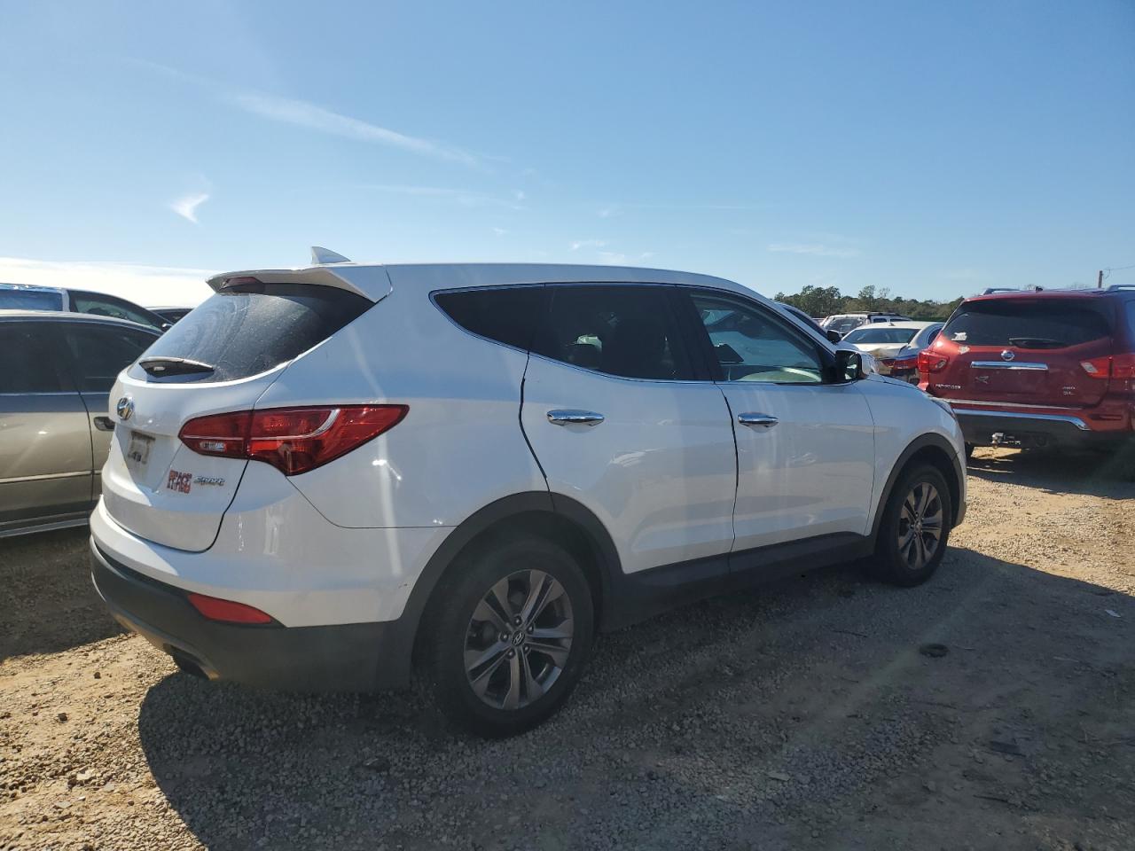 2015 Hyundai Santa Fe - Image 3