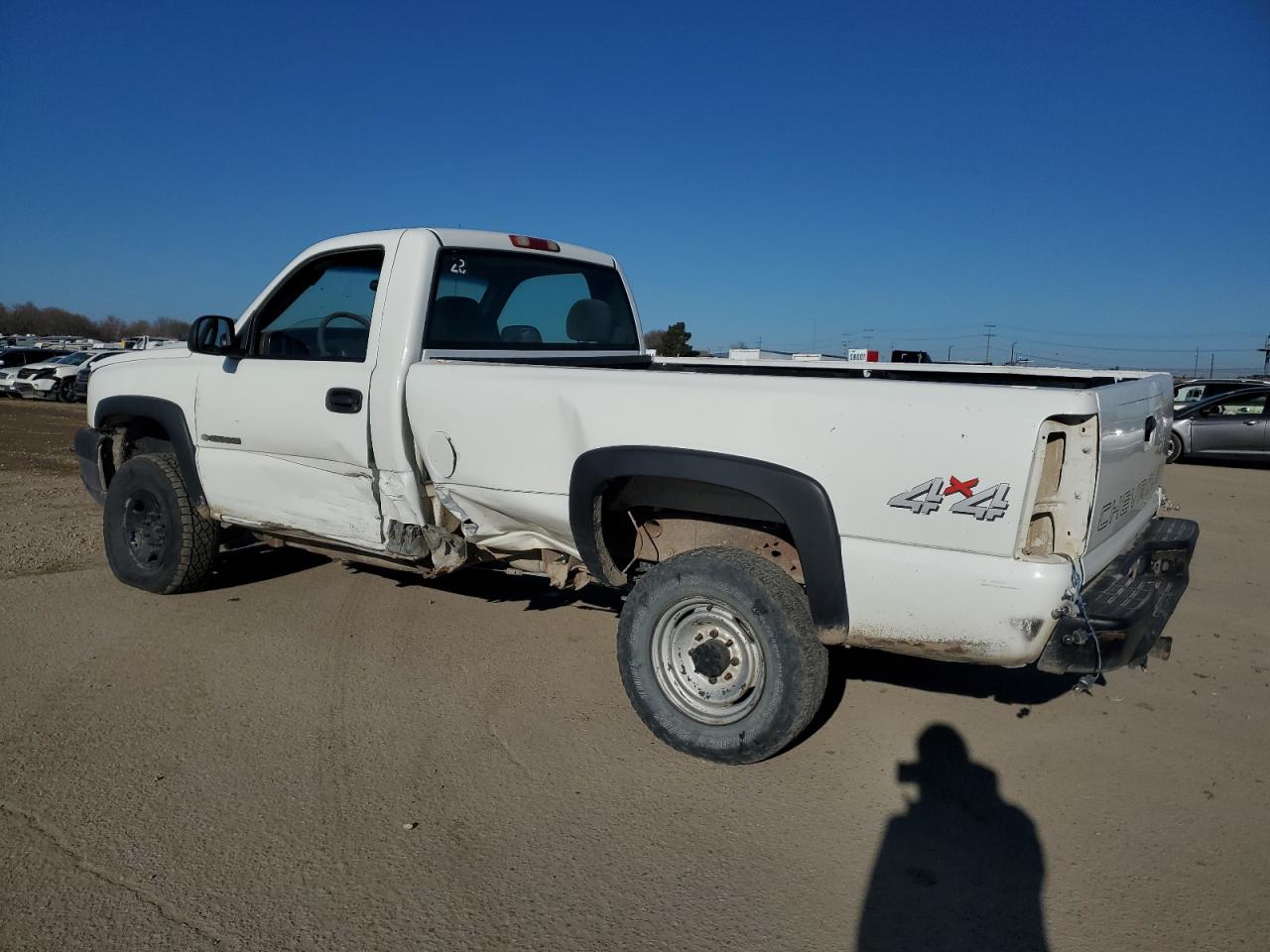 2007 Chevrolet Silverado - Image 2