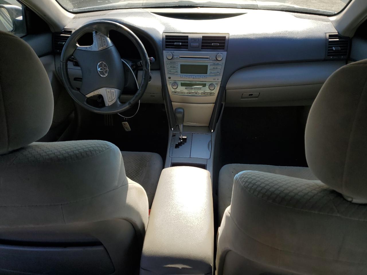 2009 Toyota Camry - Image 8