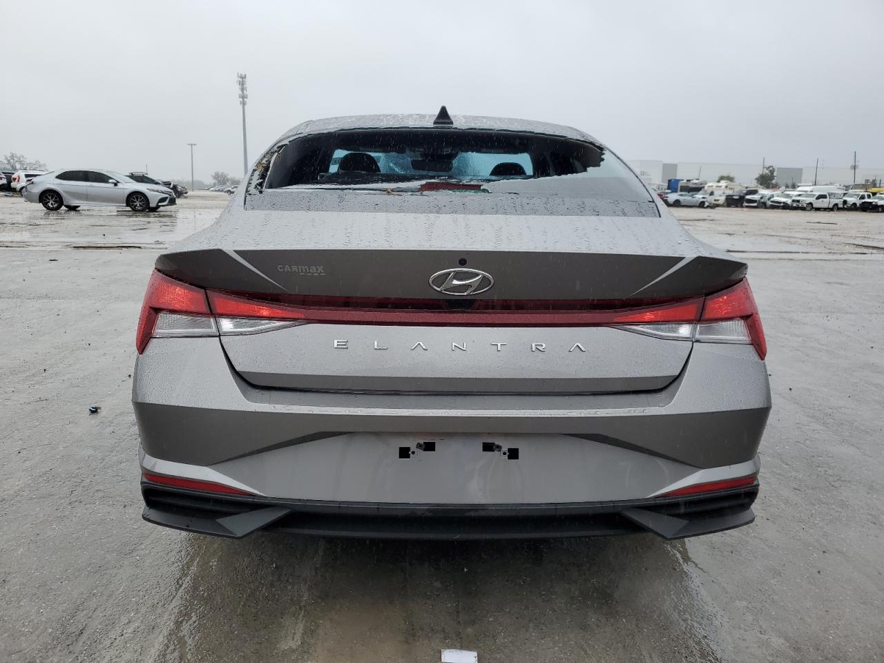 2023 Hyundai Elantra - Image 6