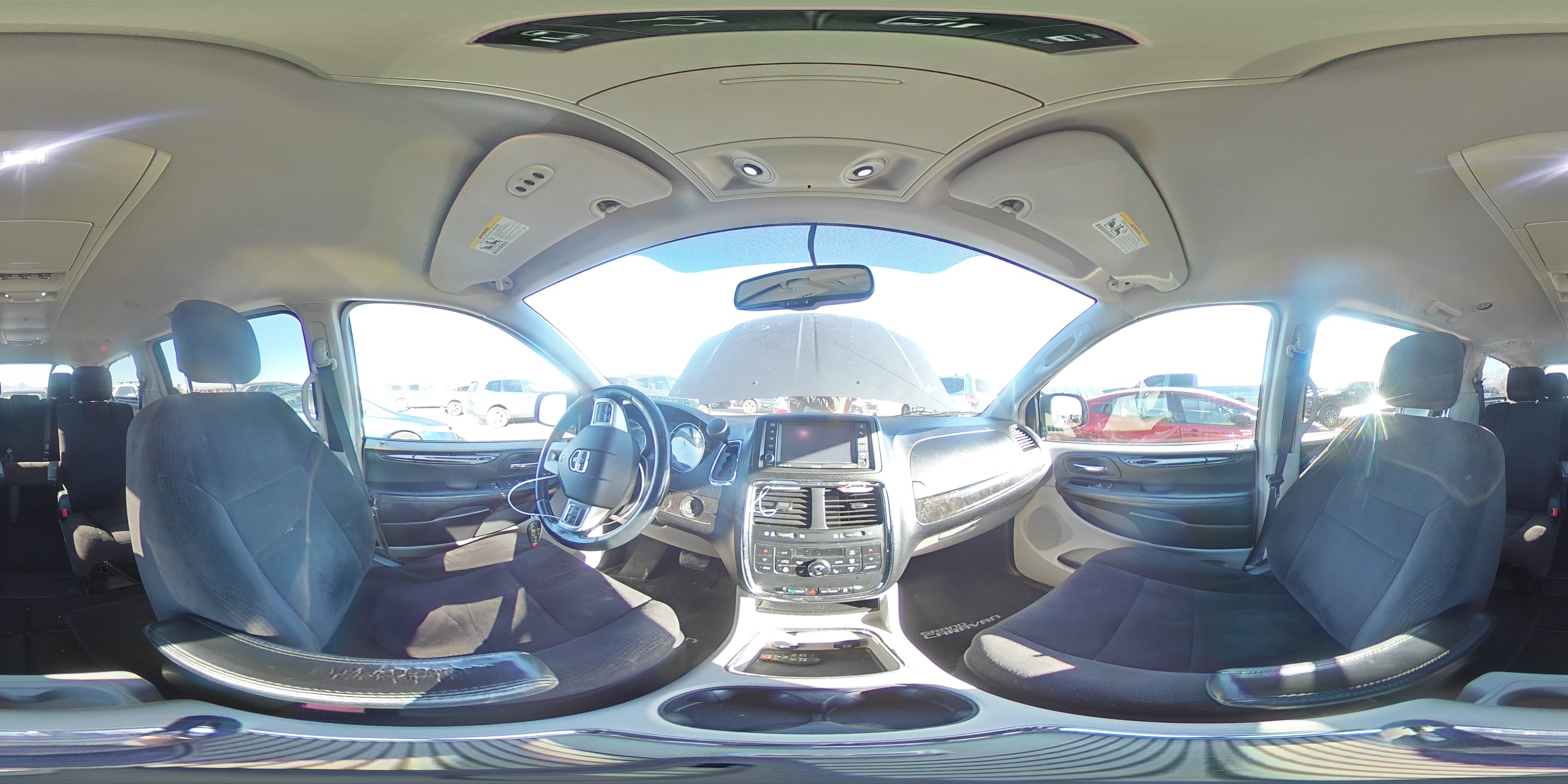 2012 Dodge Caravan - Image 13