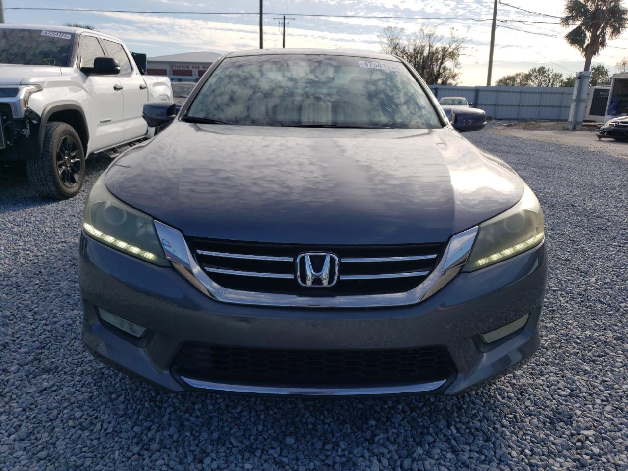 VIN 1HGCR3F83DA006006 2013 HONDA ACCORD no.5