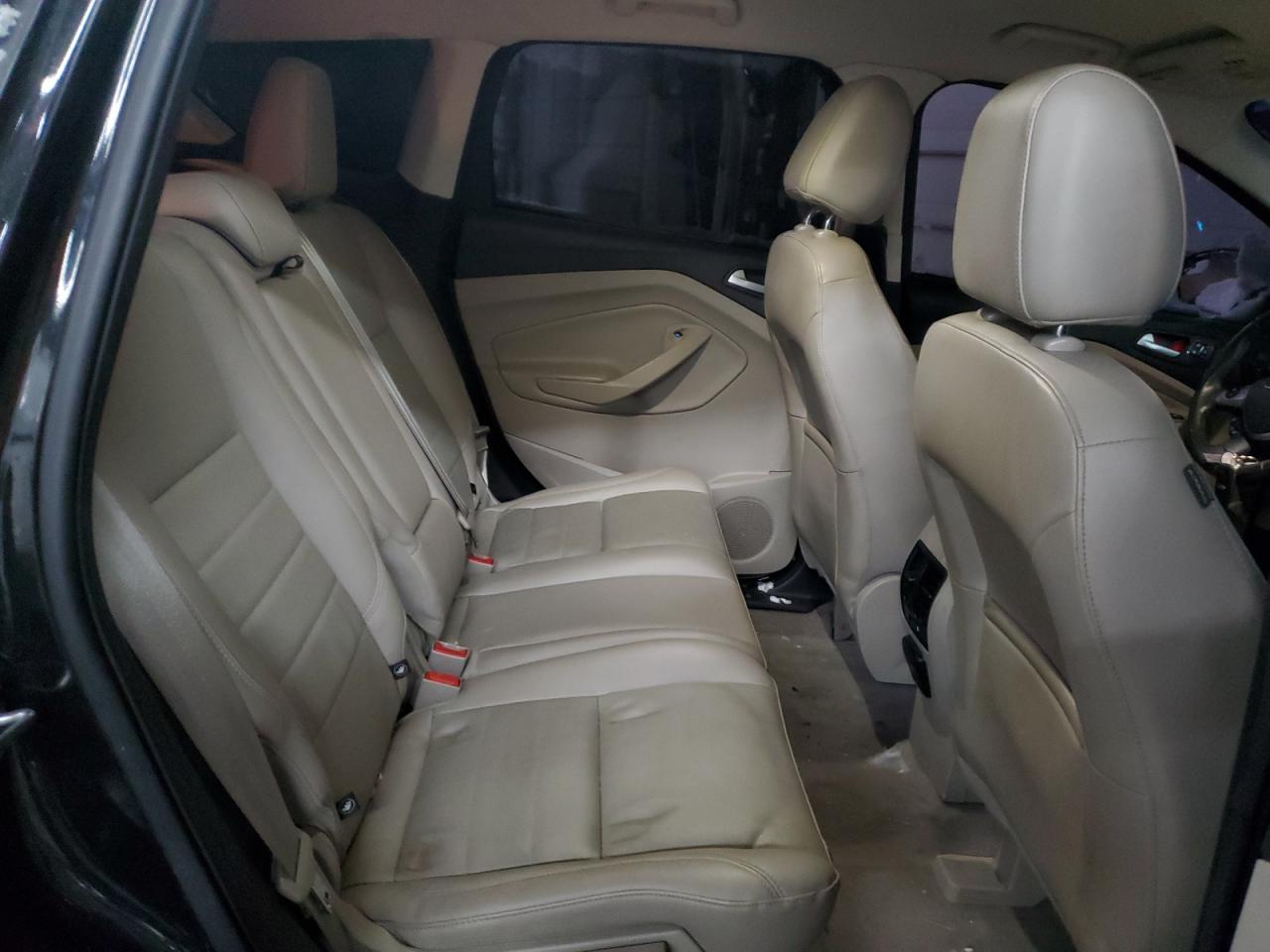 2015 Ford Escape - Image 10