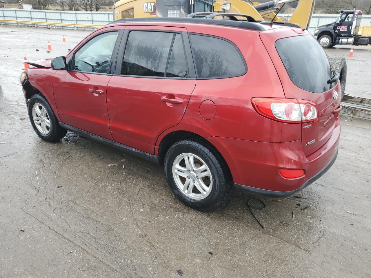 2010 Hyundai Santa Fe - Image 2