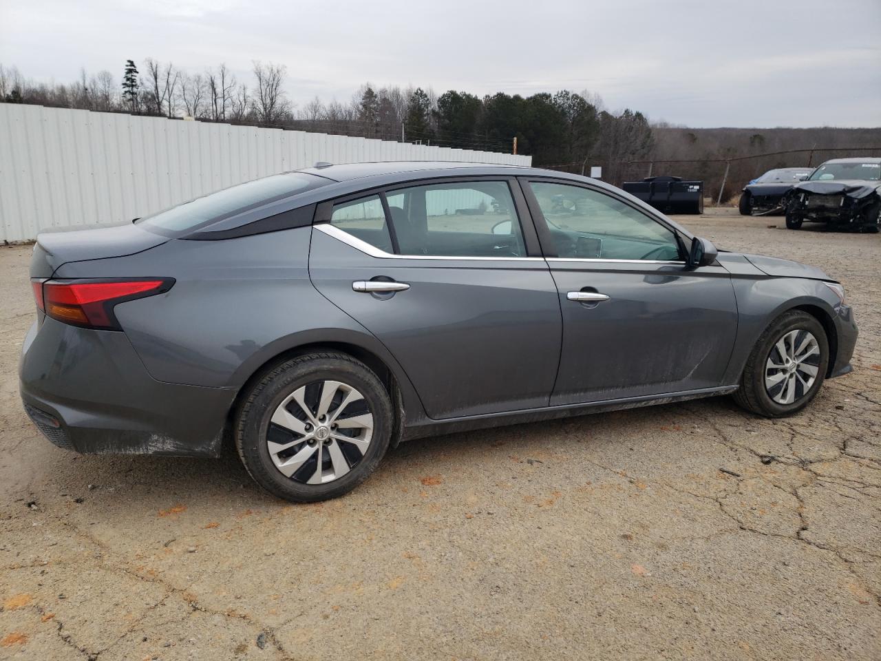 2020 Nissan Altima - Image 3