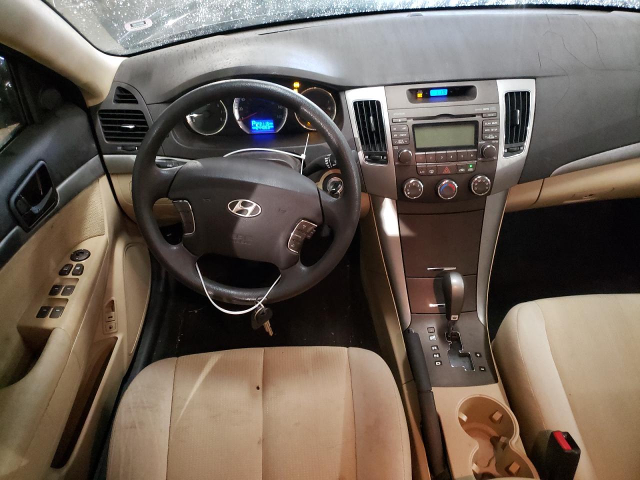 2009 Hyundai Sonata - Image 8