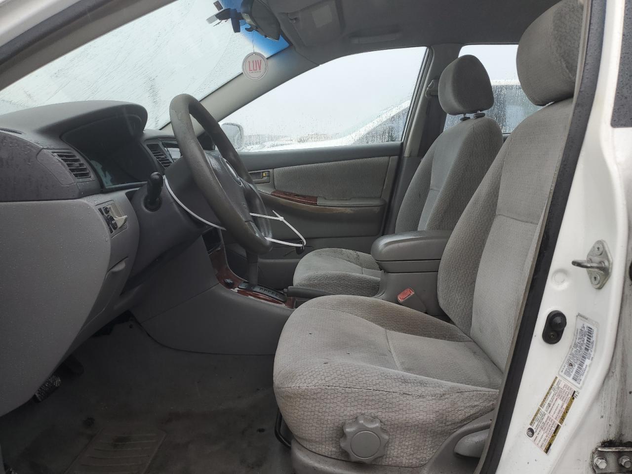 2004 Toyota Corolla - Image 7