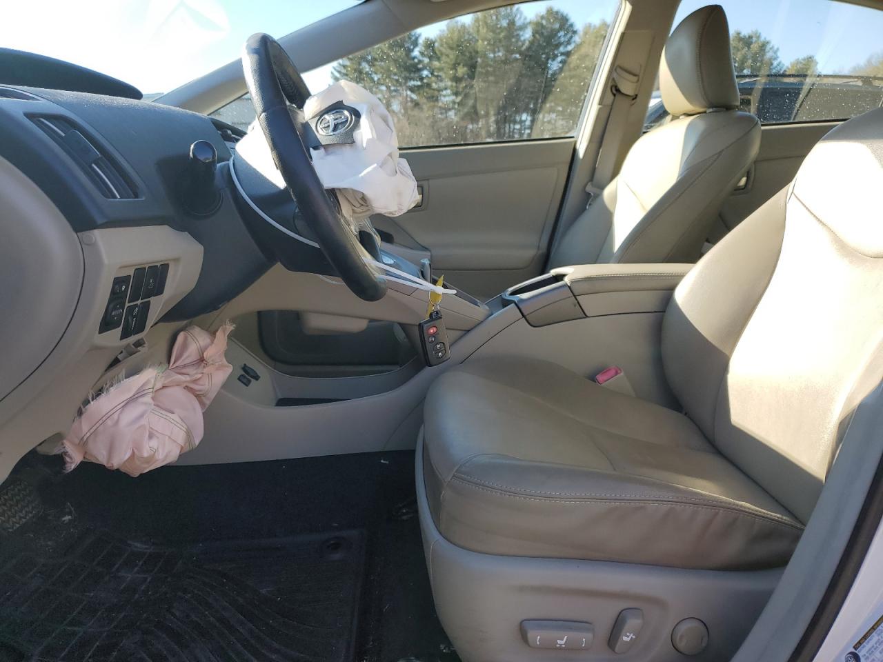 2012 Toyota Prius - Image 7