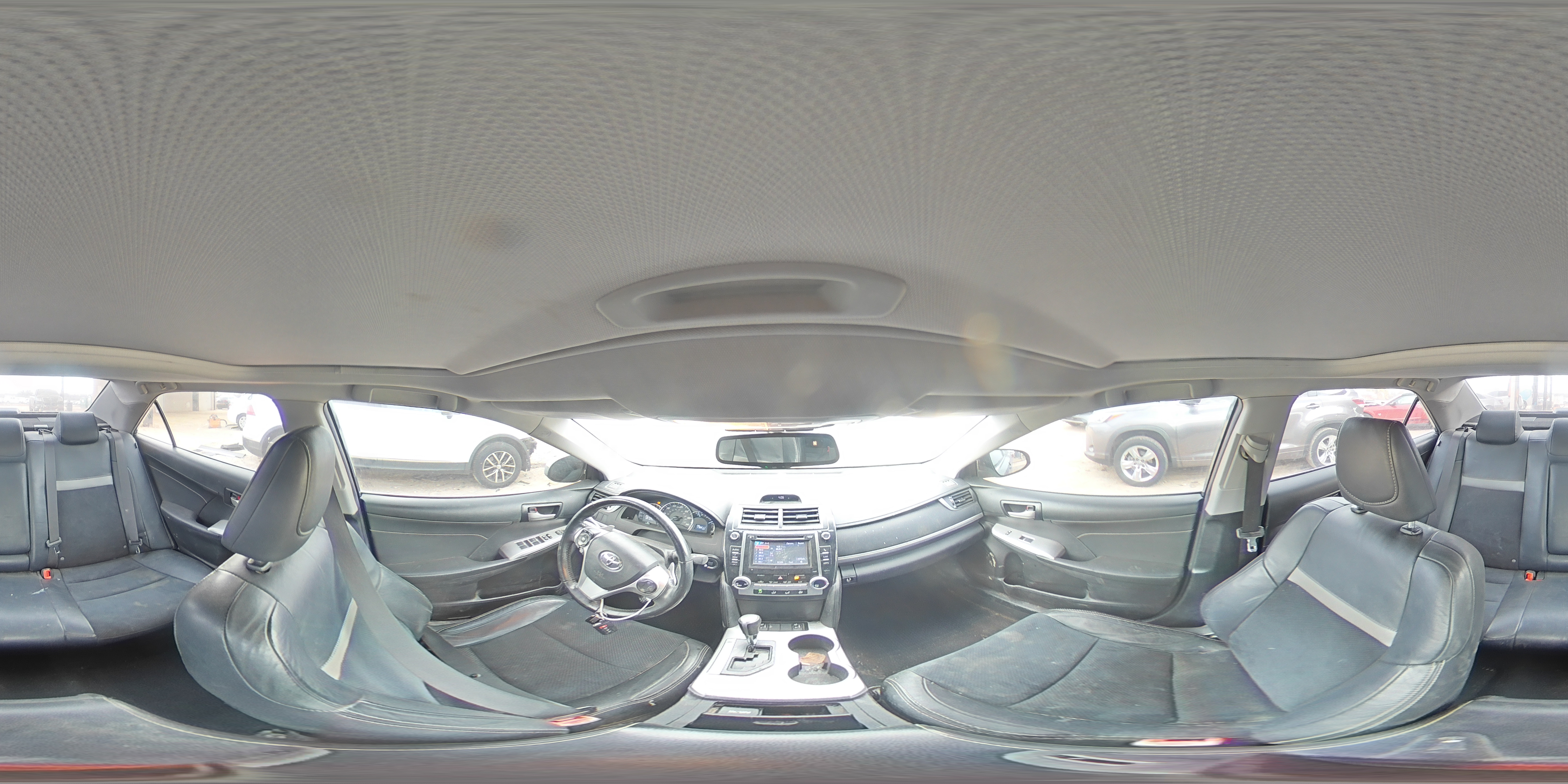 2013 Toyota Camry - Image 13