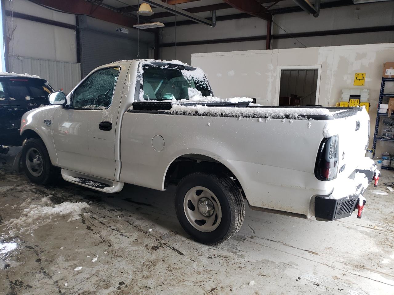 2002 Ford F-150 - Image 2