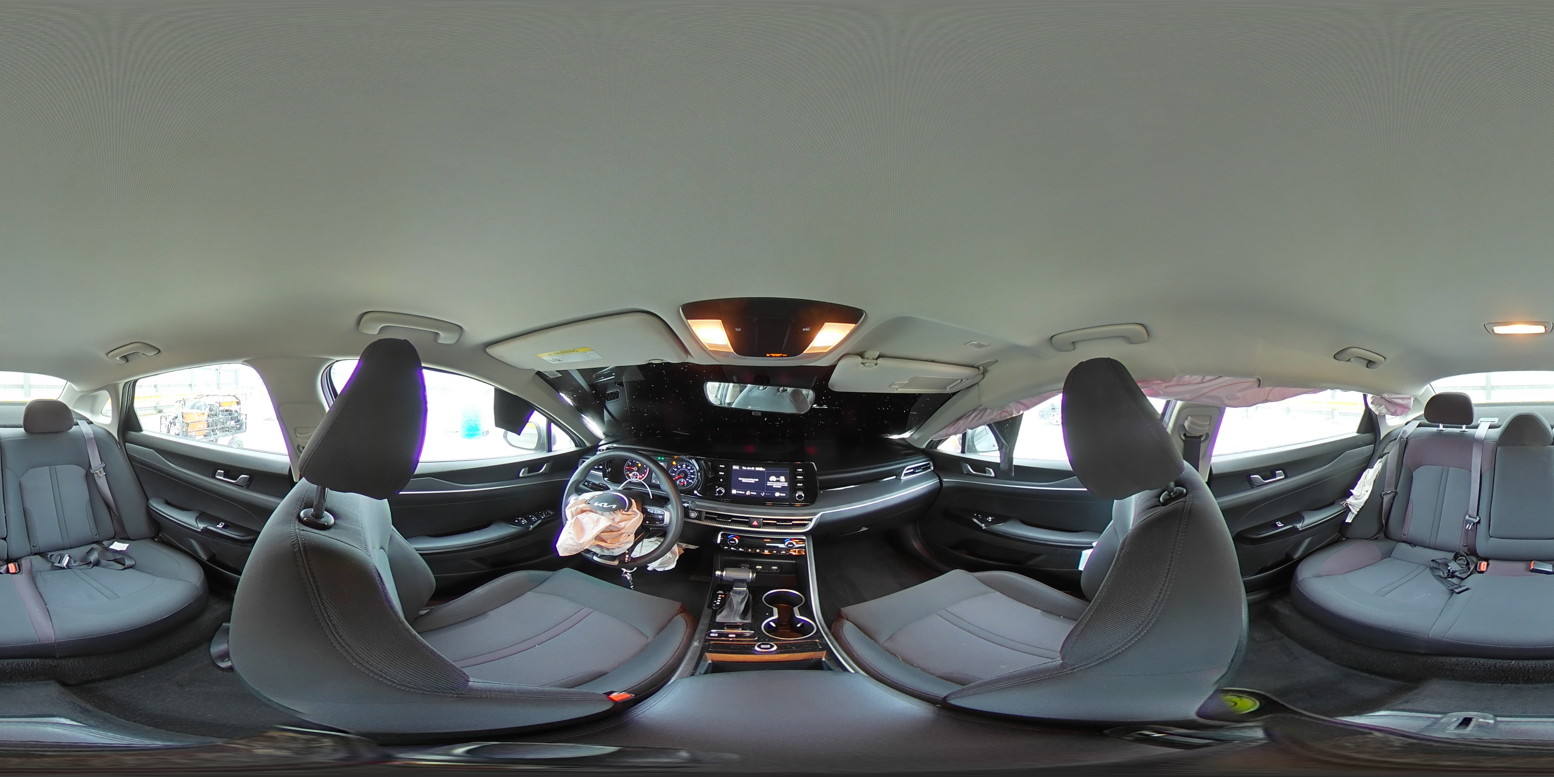2023 Kia K5 - Image 12
