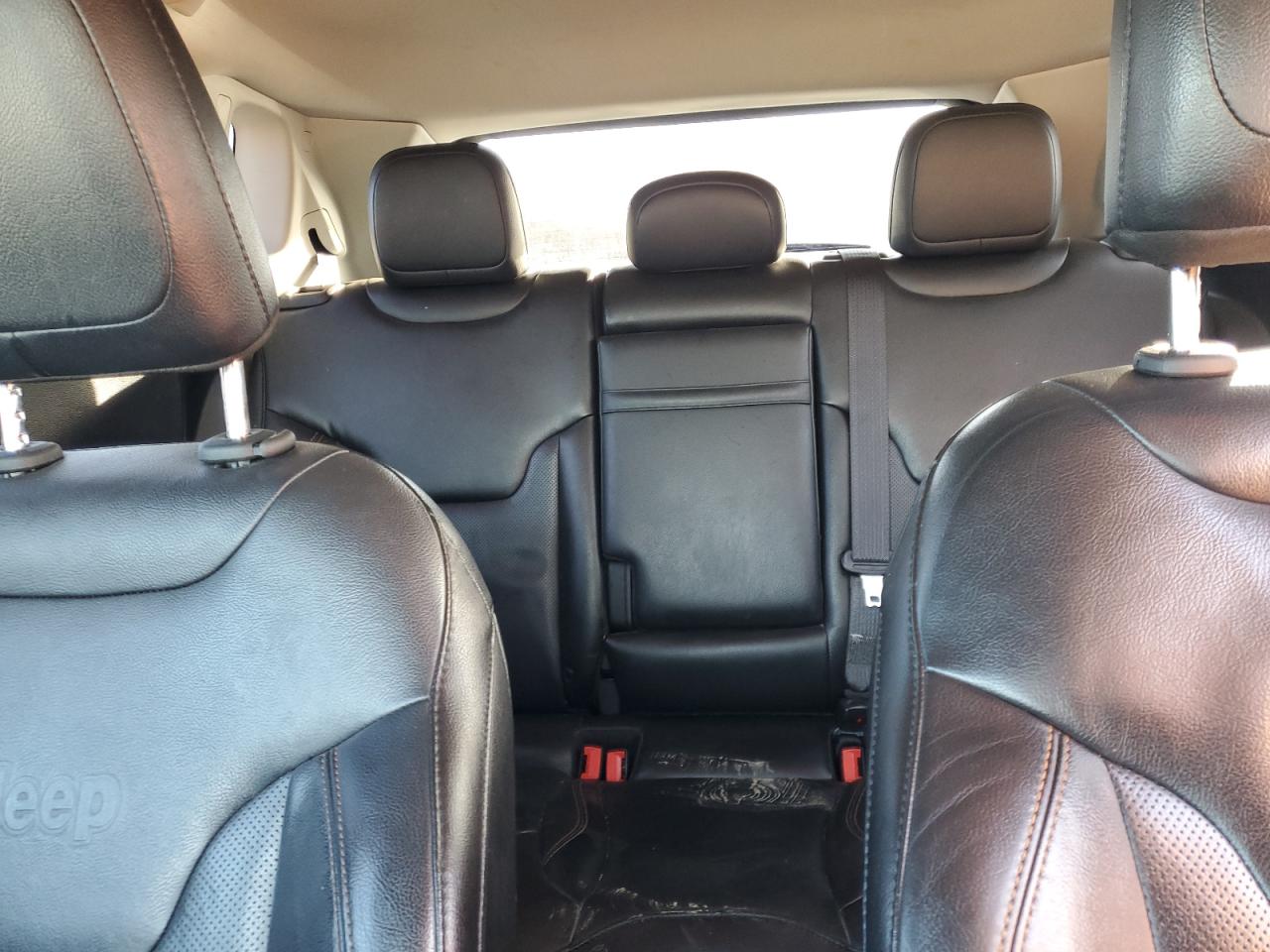 2018 Jeep Compass - Image 10