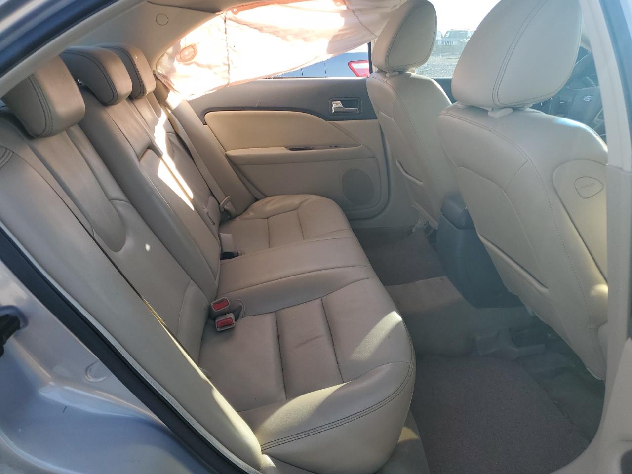 2010 Ford Fusion - Image 10