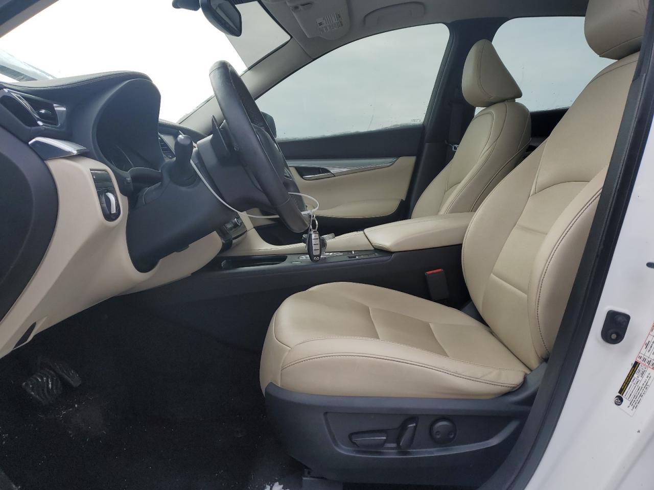 2019 Infiniti QX50 - Image 7