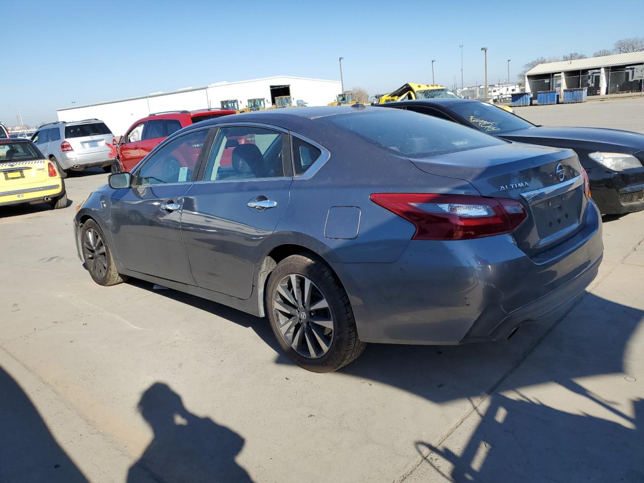 2018 Nissan Altima - Image 2