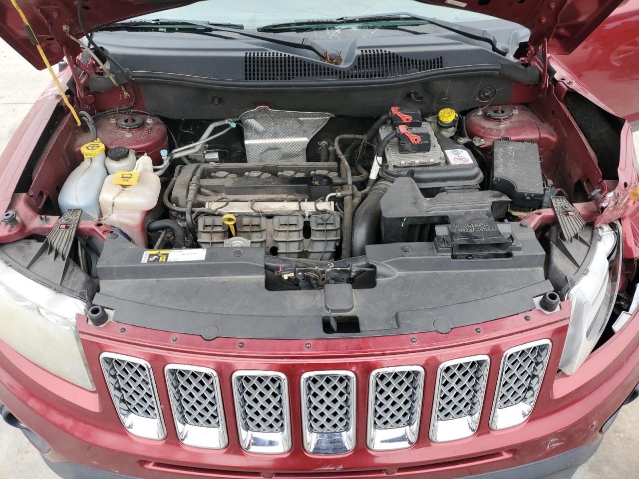2016 Jeep Compass - Image 12