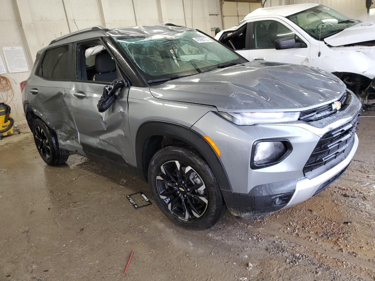 2023 Chevrolet TrailBlazer - Image 4