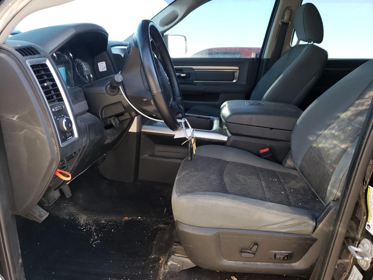 2017 RAM 1500 - Image 7