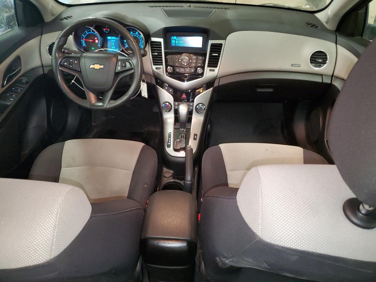 2014 Chevrolet Cruze - Image 8