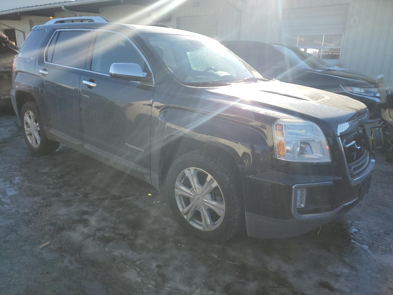 2016 GMC Terrain - Image 4