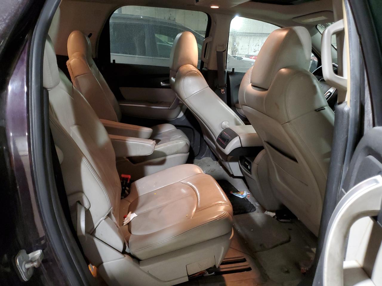 2009 GMC Acadia - Image 11