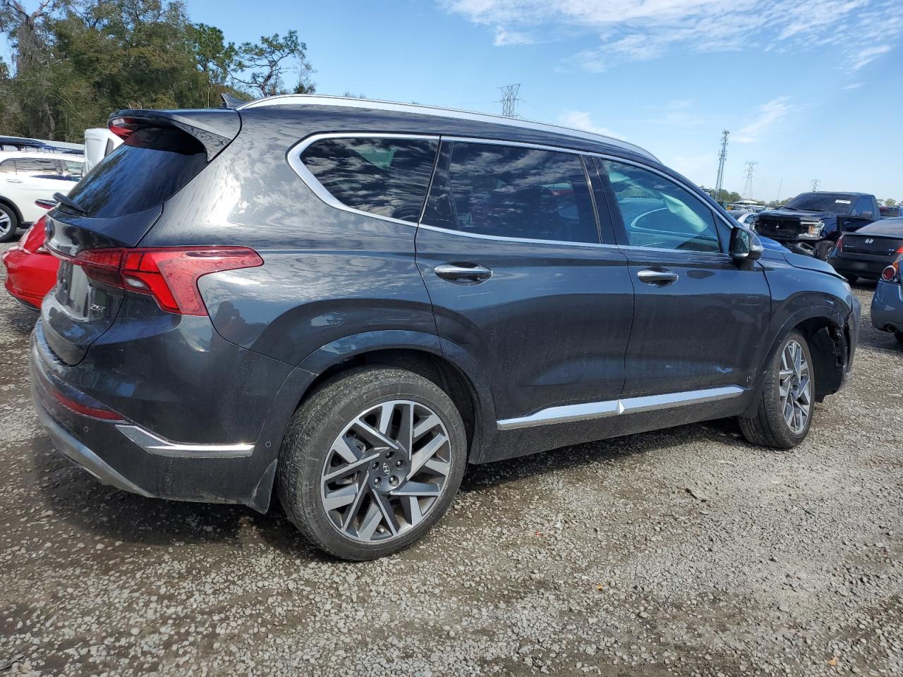 2023 Hyundai Santa Fe - Image 3
